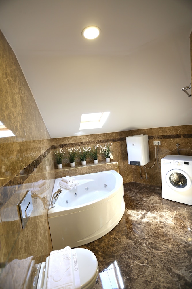 Truemar Hotels & Suites 23/50