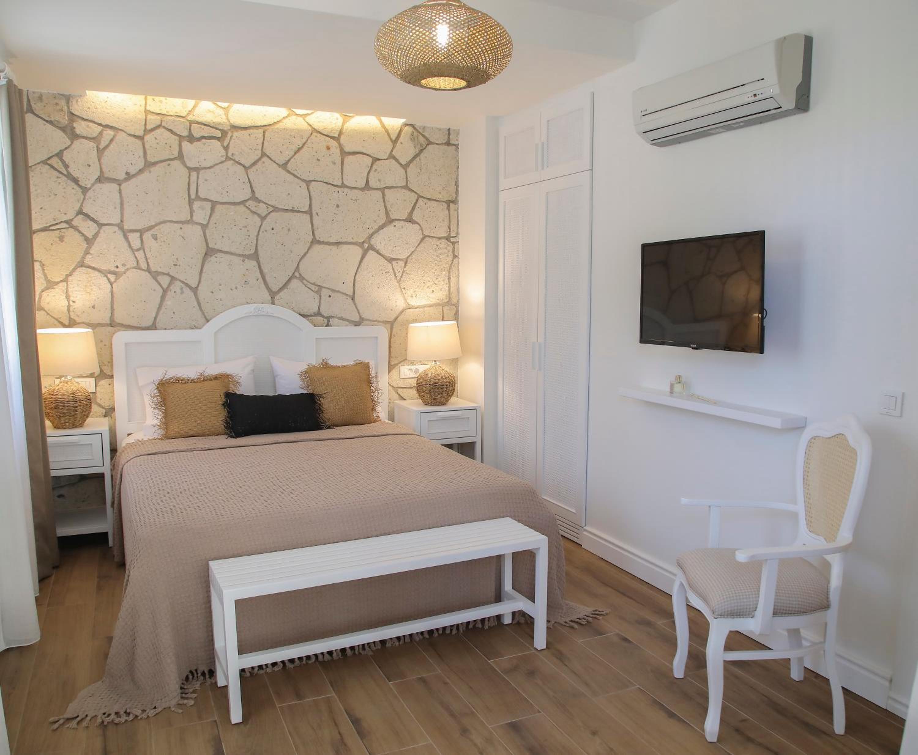 غرفة بسرير كوين بإطلالة على الحديقة، Alacati Balbadem Hotel 3/10