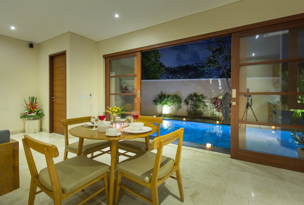 Beautiful Bali Villas 54/60