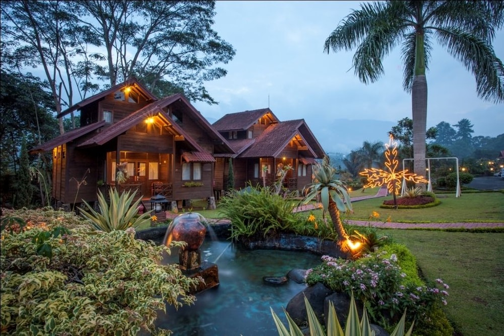 Citra Cikopo Hotel 26/29