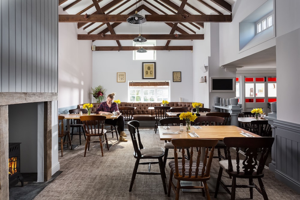 Rashleigh Arms 36/50