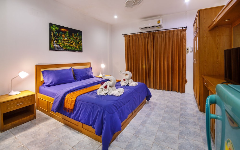 Travellers Rest Hotel 13/40