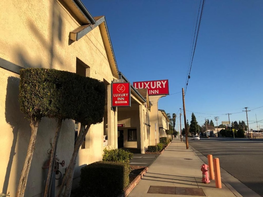 Luxury Inn 37/44