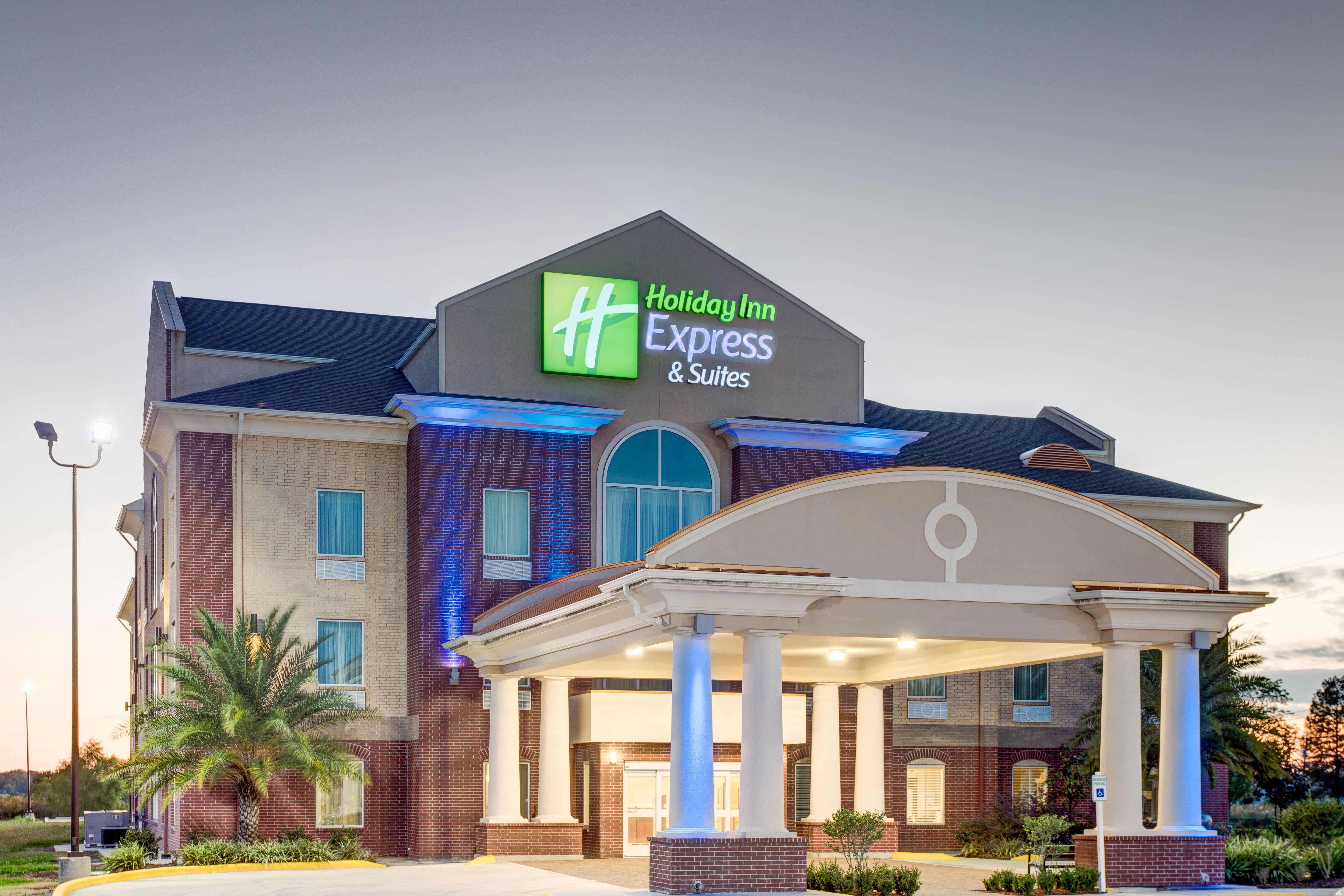 Holiday Inn Express Hotel And Suites Raceland Highway 90 2/49