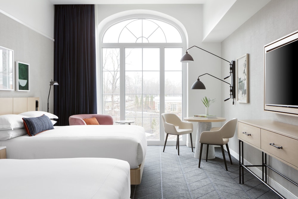 غرفة بسريرين كوين، Kimpton The Forum Hotel, an IHG Hotel 3/9