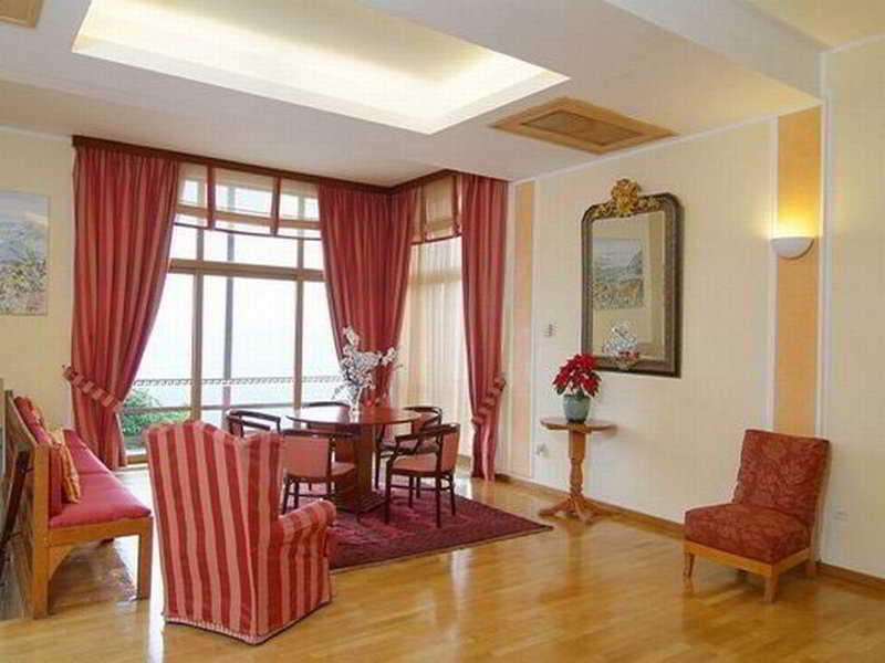 DELPHI PALACE 13/17