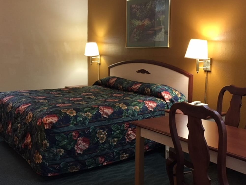 Budget Inn Talladega 29/61