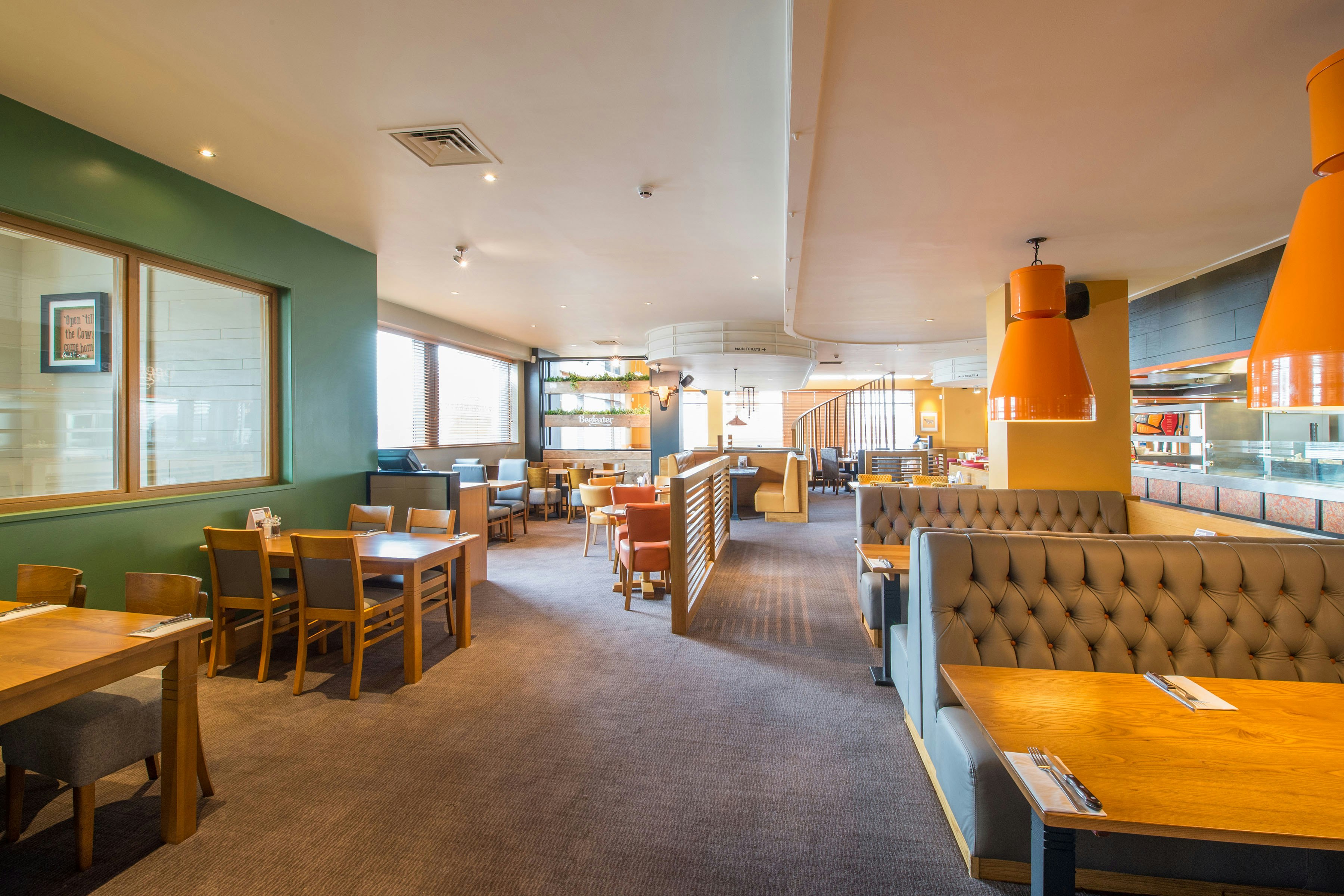 Premier Inn Swansea Waterfront 32/37