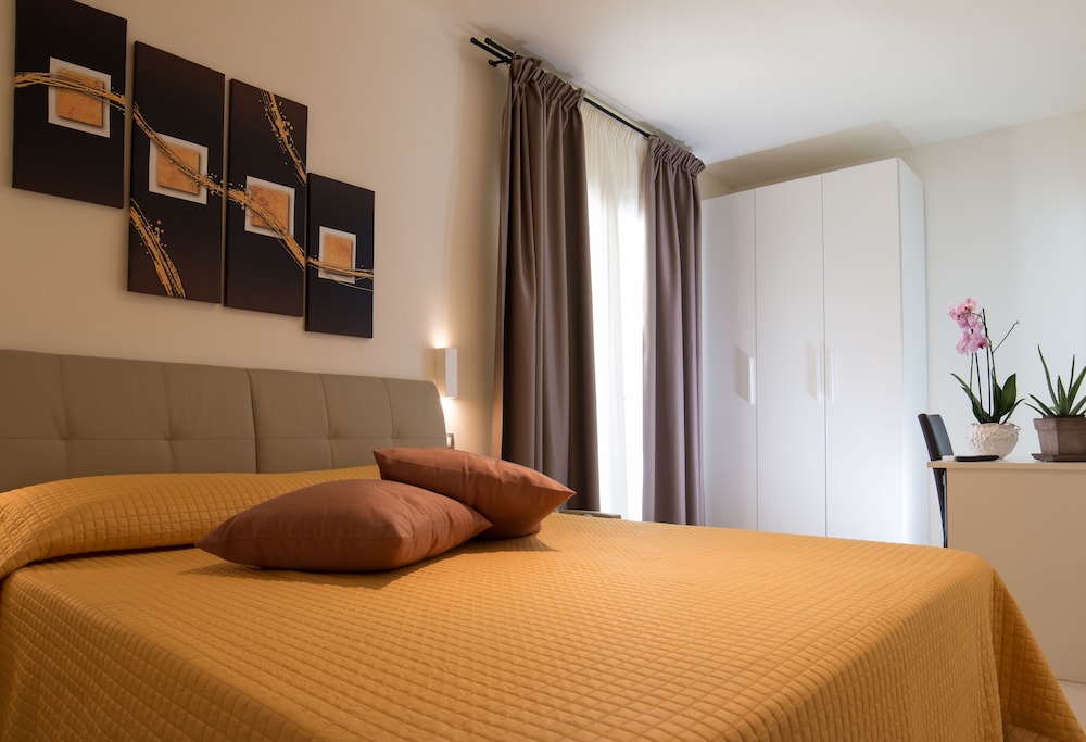 Xenia Hotel 13/49