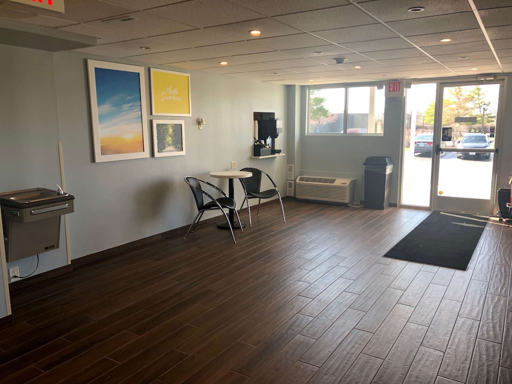 Days Inn By Wyndham Grove City Columbus South 17/27
