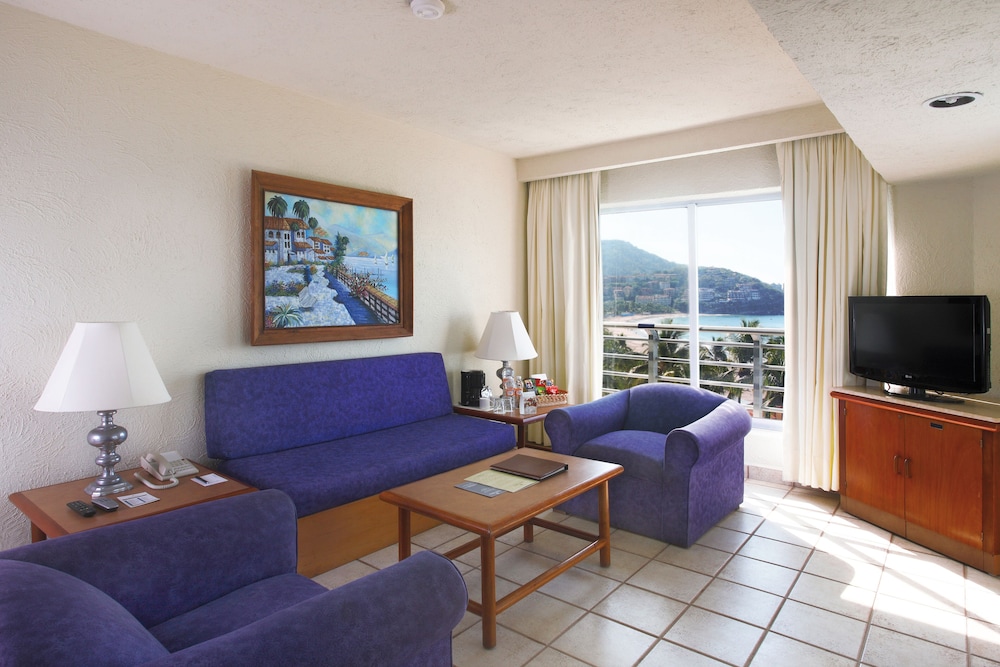 Emporio Ixtapa 27/50