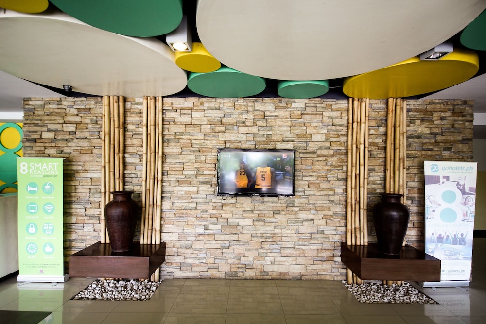 Go Hotels Bacolod 12/58