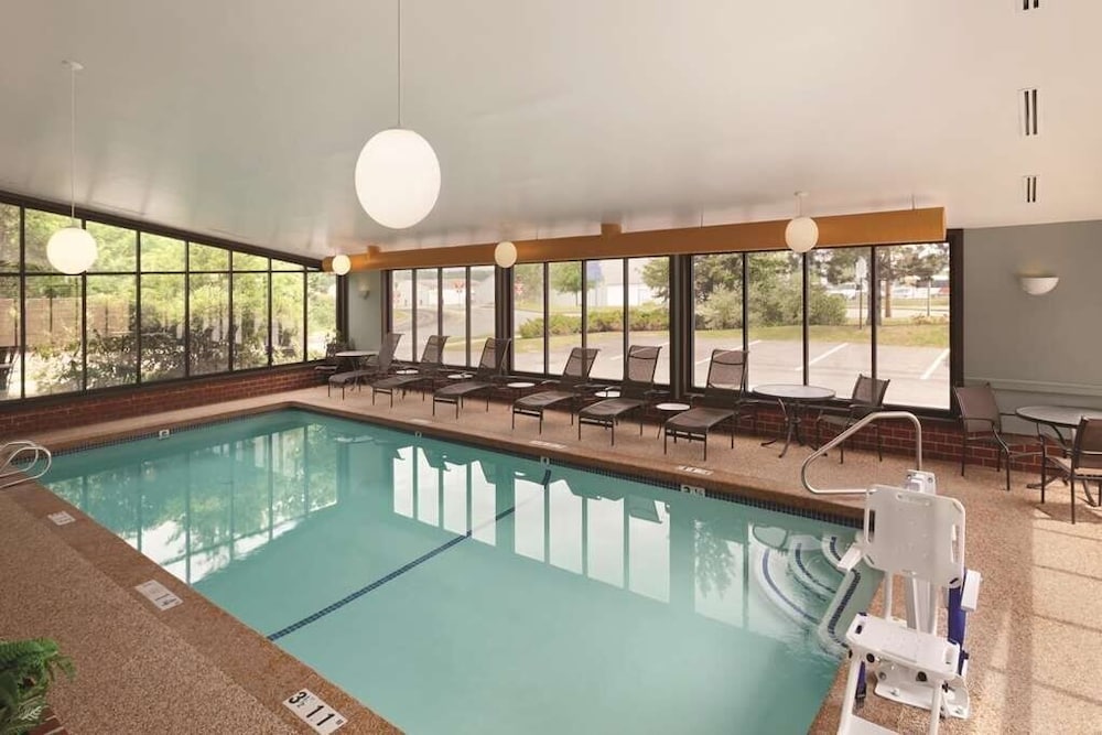 Embassy Suites by Hilton Portland Maine 23/46