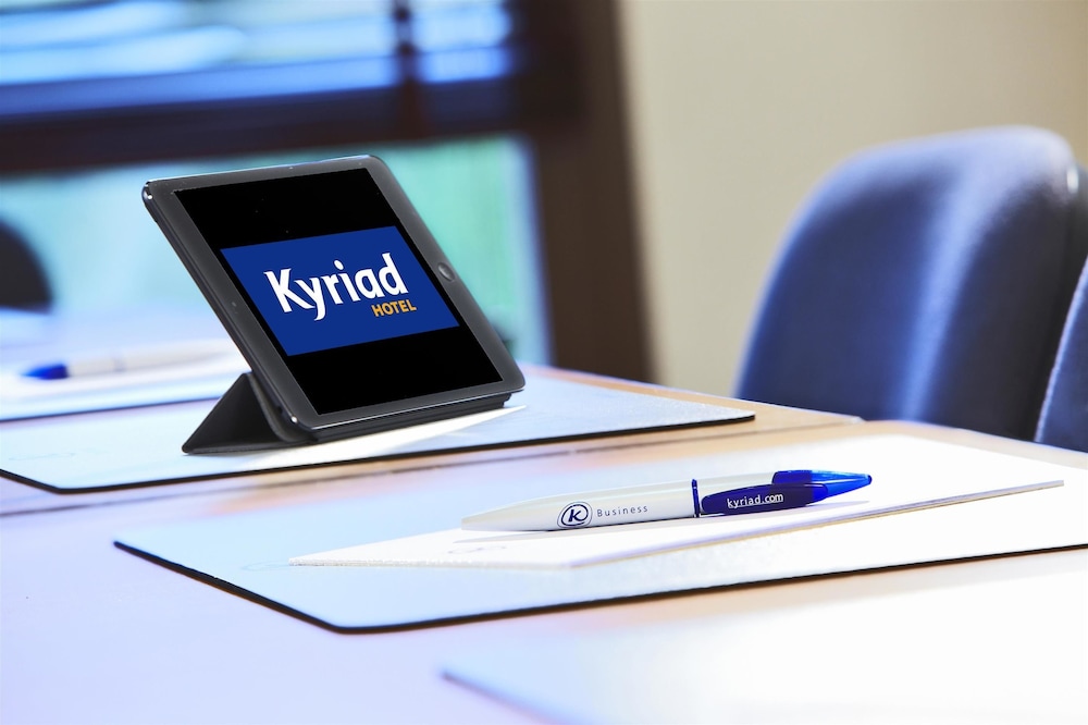 Kyriad Angers Sud Les Ponts De Ce 19/23