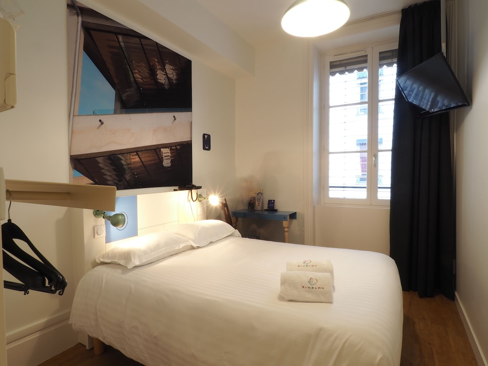 HOTEL DU SIMPLON 16/50