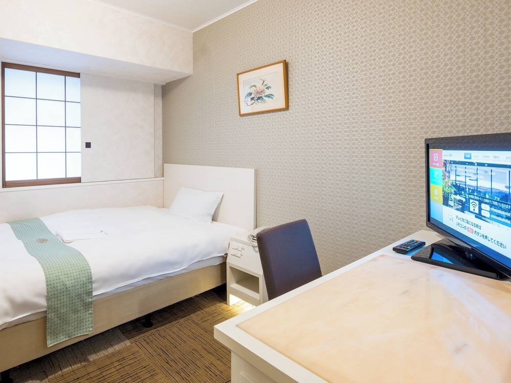 New Osaka Hotel 28/63