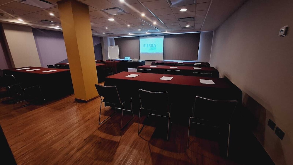 City Express Suites by Marriott San Luis Potosi 50/59