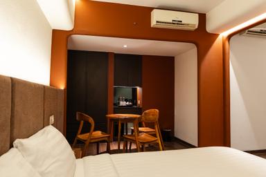 Omar Hotel 14/47