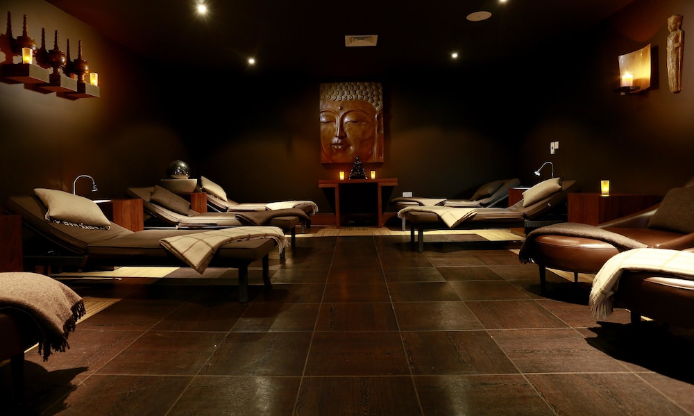 Macdonald Hill Valley Hotel Golf Spa 30/66