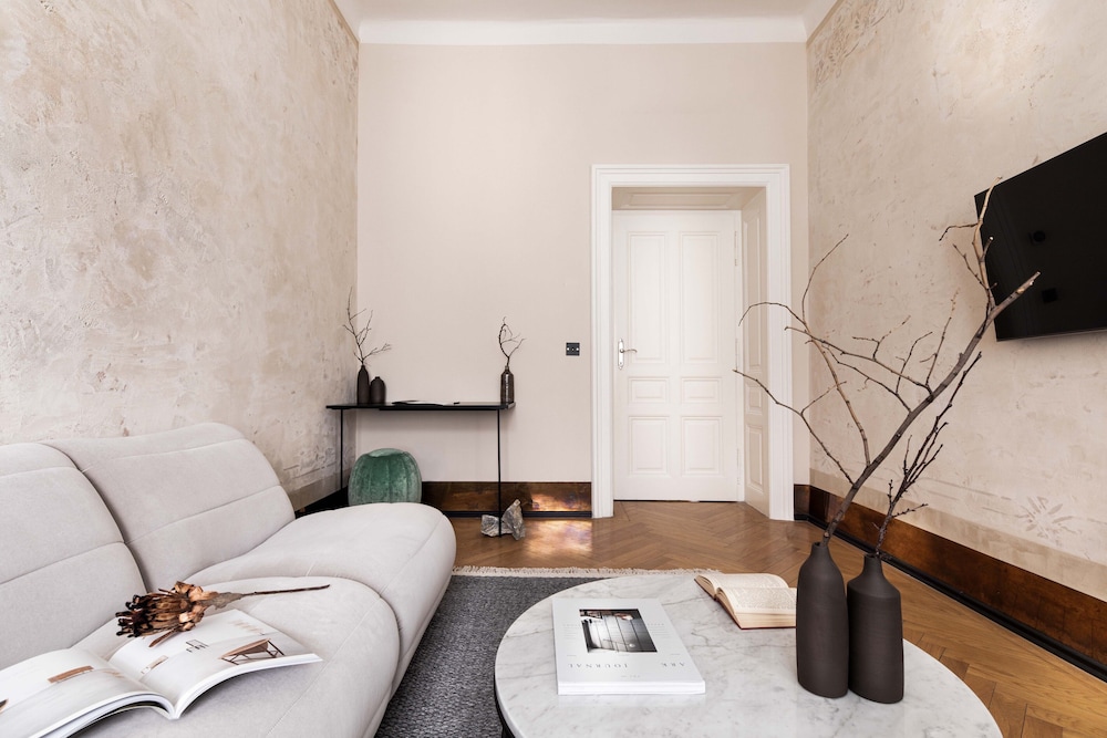 Zola Hotel Palais de Boheme 19/32