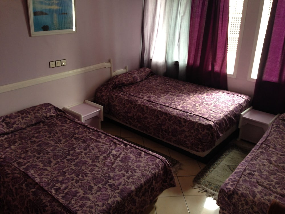 ROOM, TRIPLE
