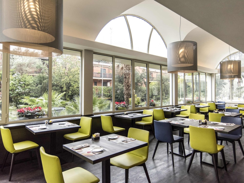 Mercure Roma West 50/73