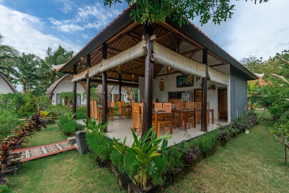 Penida Sunset Ocean View Bungalows 3/59