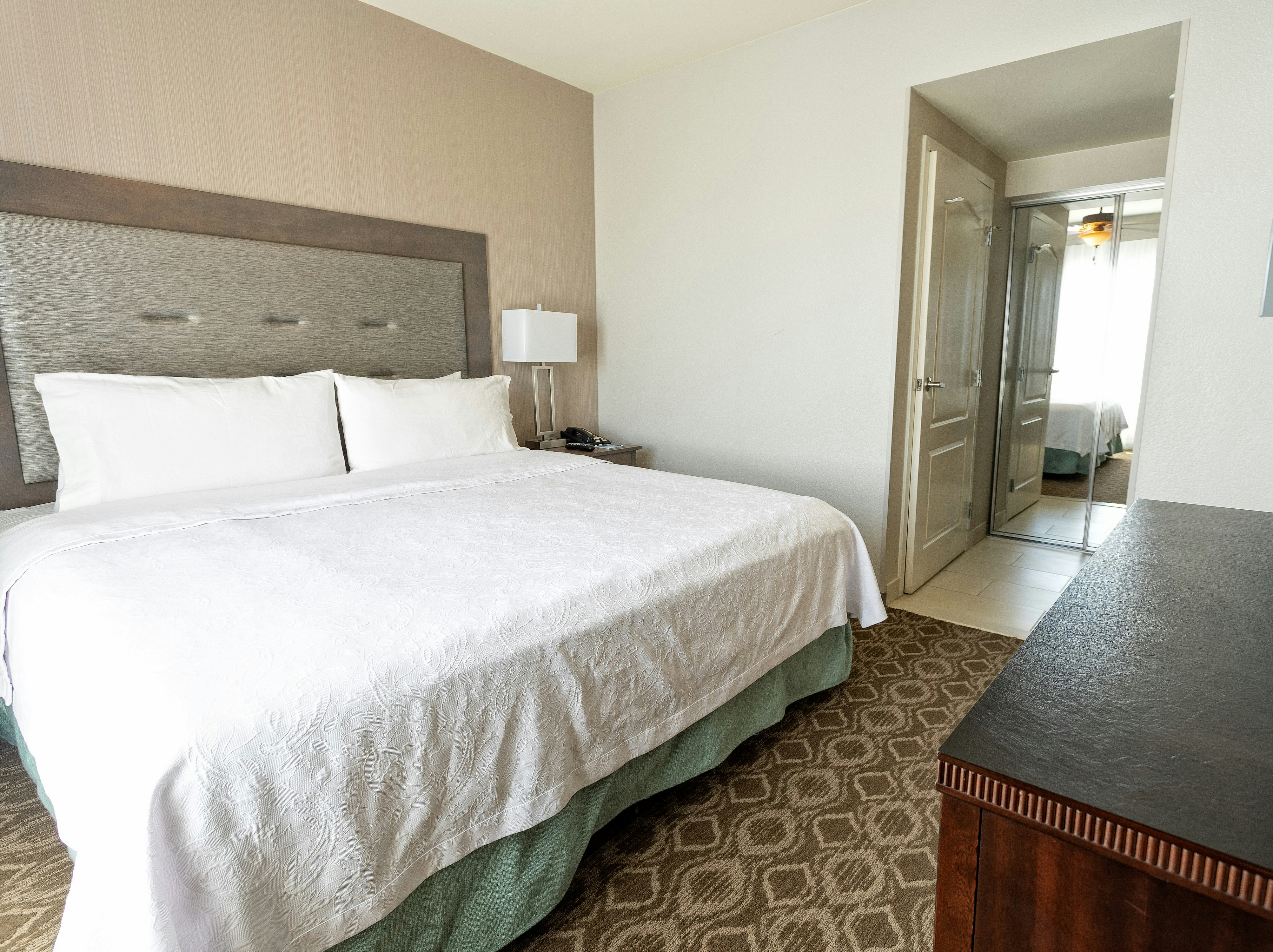 SUITE, 2 QUEEN BEDS, ACCESSIBLE