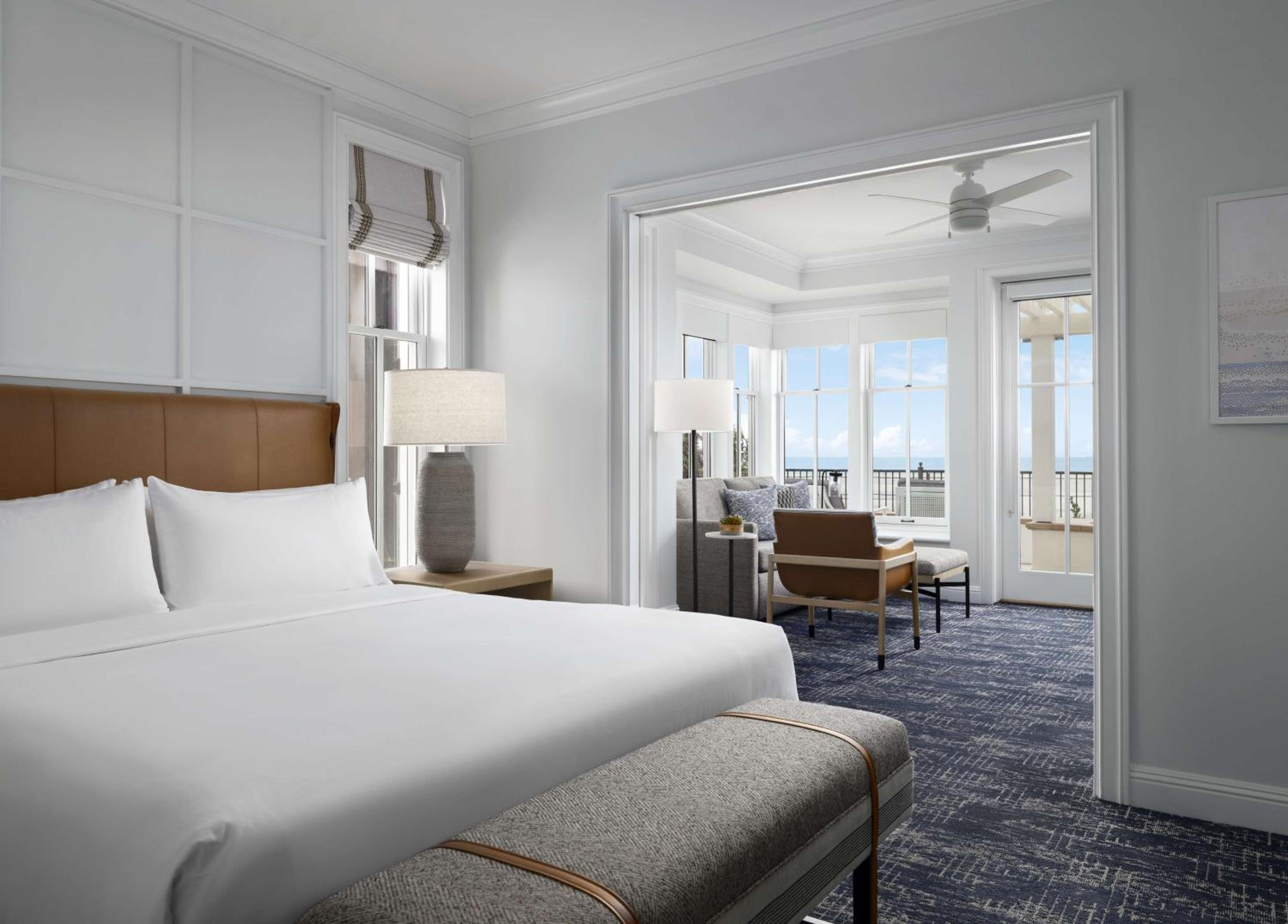 Junior Suite, Cottage, King Bed, Ocean Front, Sofa