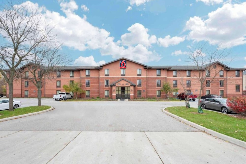 Studio 6 Extended Stay South Bend Mishawaka South IN 55/60