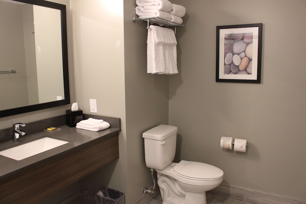 Best Western Plus Dauphin 8/35