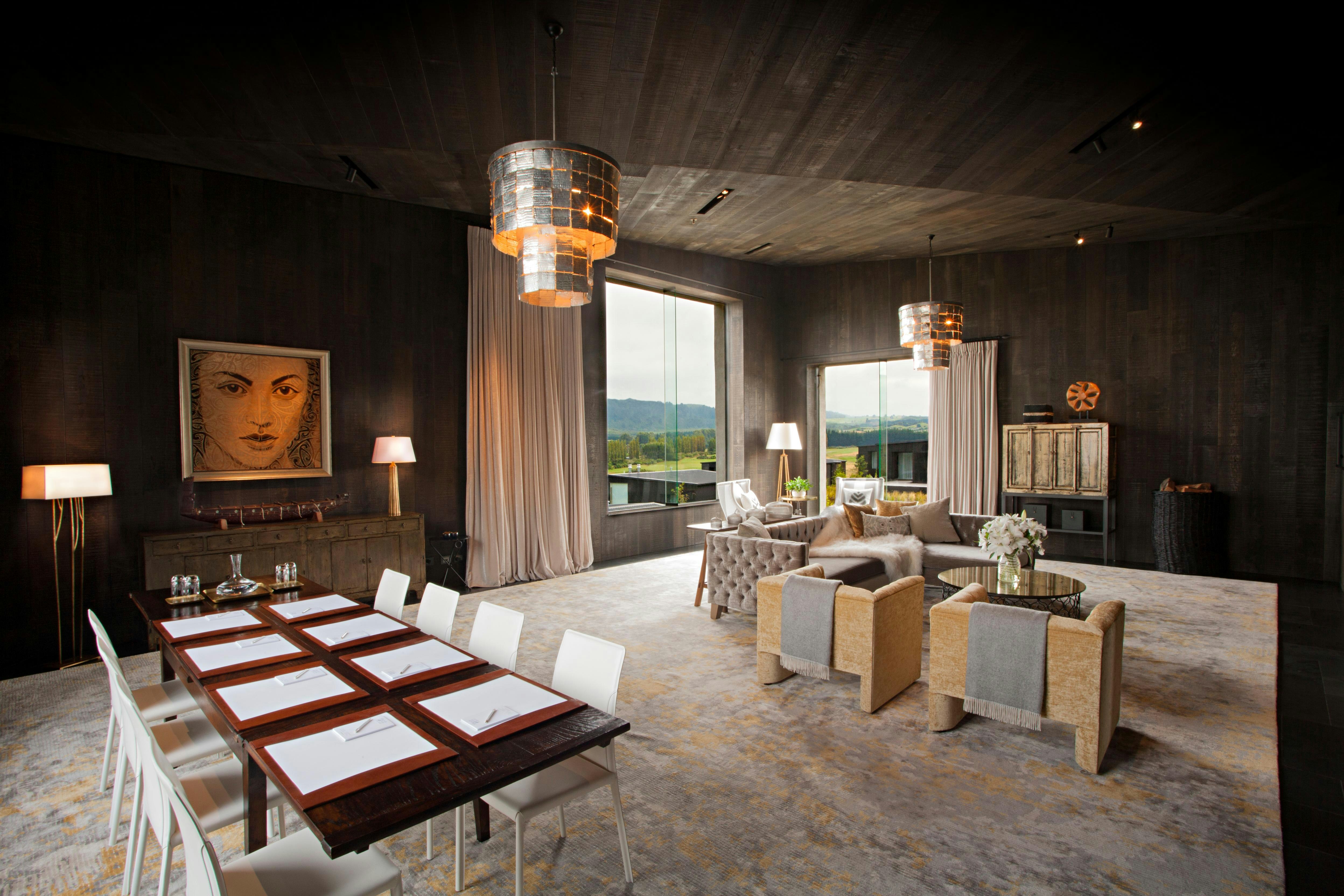 THE KINLOCH CLUB 29/48