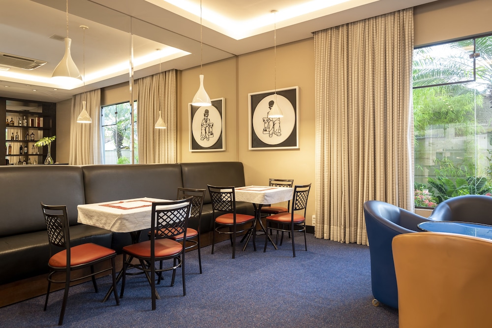 HOTEL PLAZA NORTH 40/44