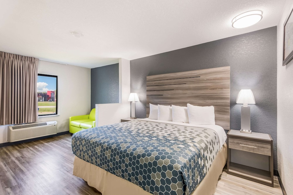 Sonesta Essential Des Moines 13/32