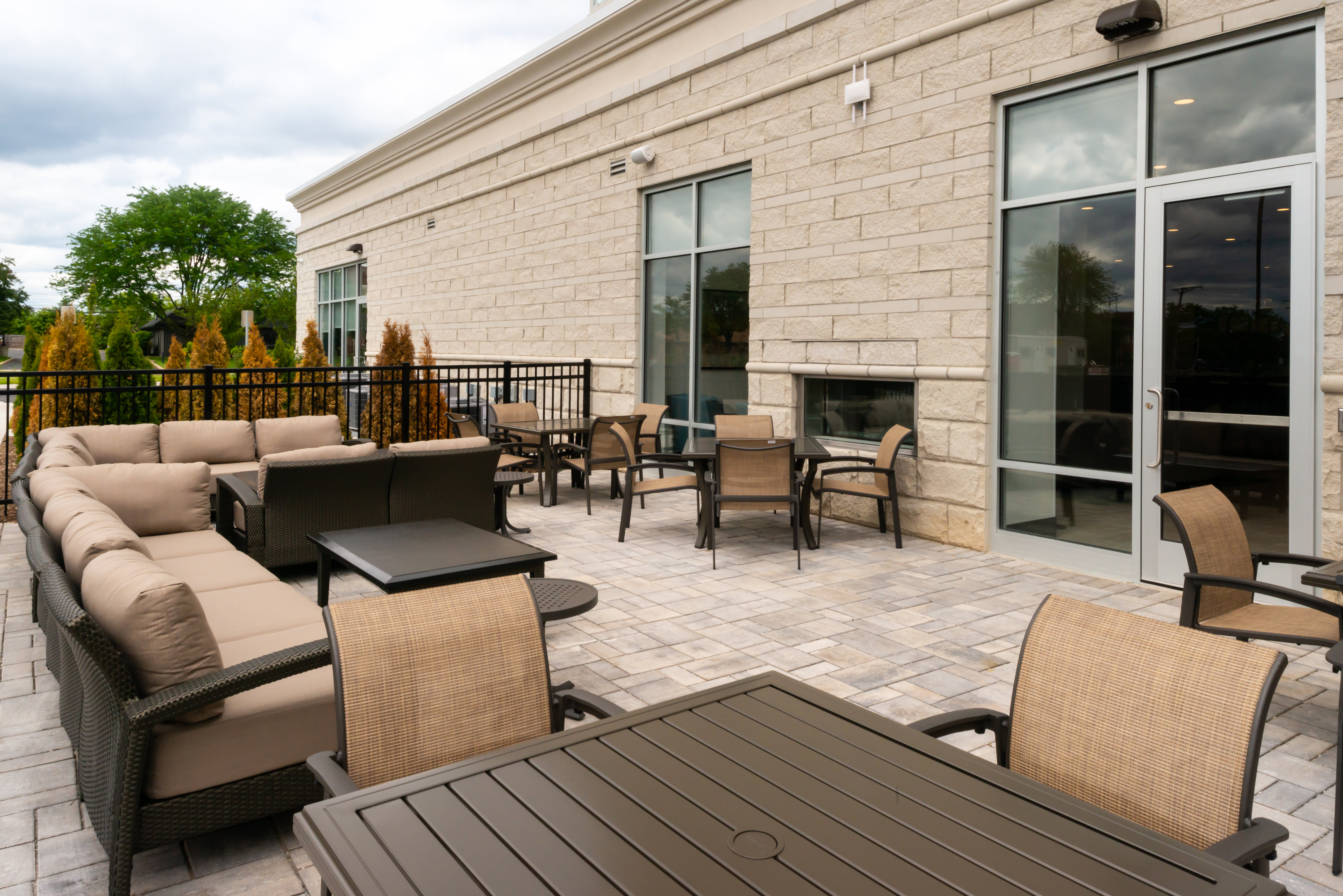 Holiday Inn Hotel Suites Farmington Hills Detroit Nw 27/50