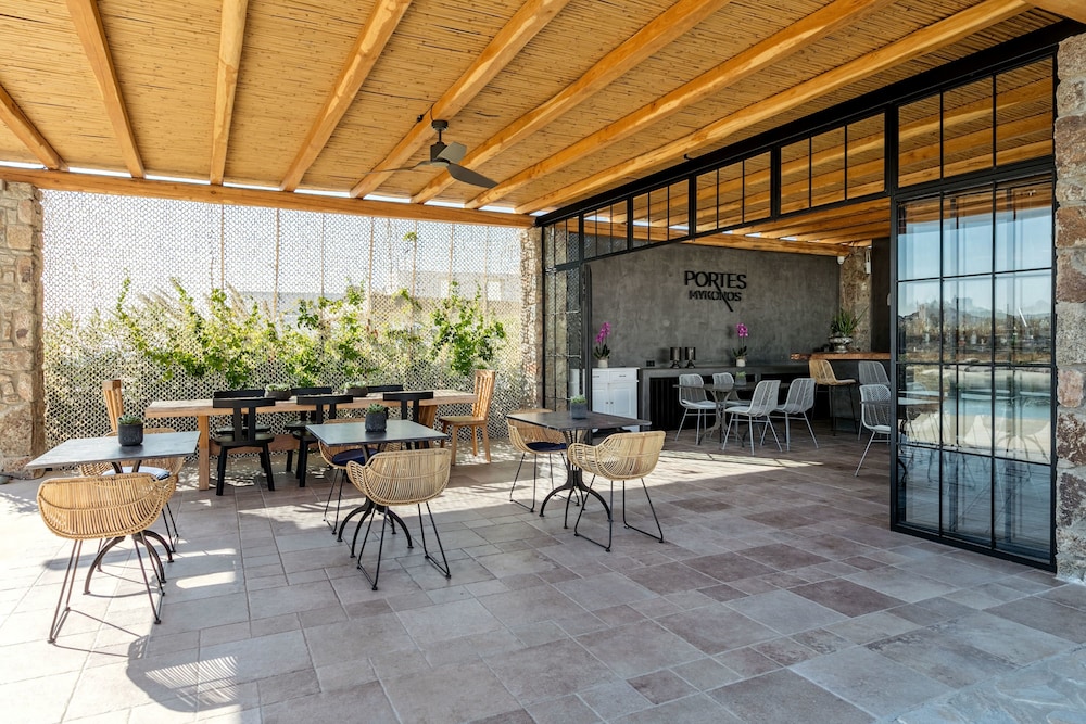 Portes Mykonos Suites And Villas 9/77