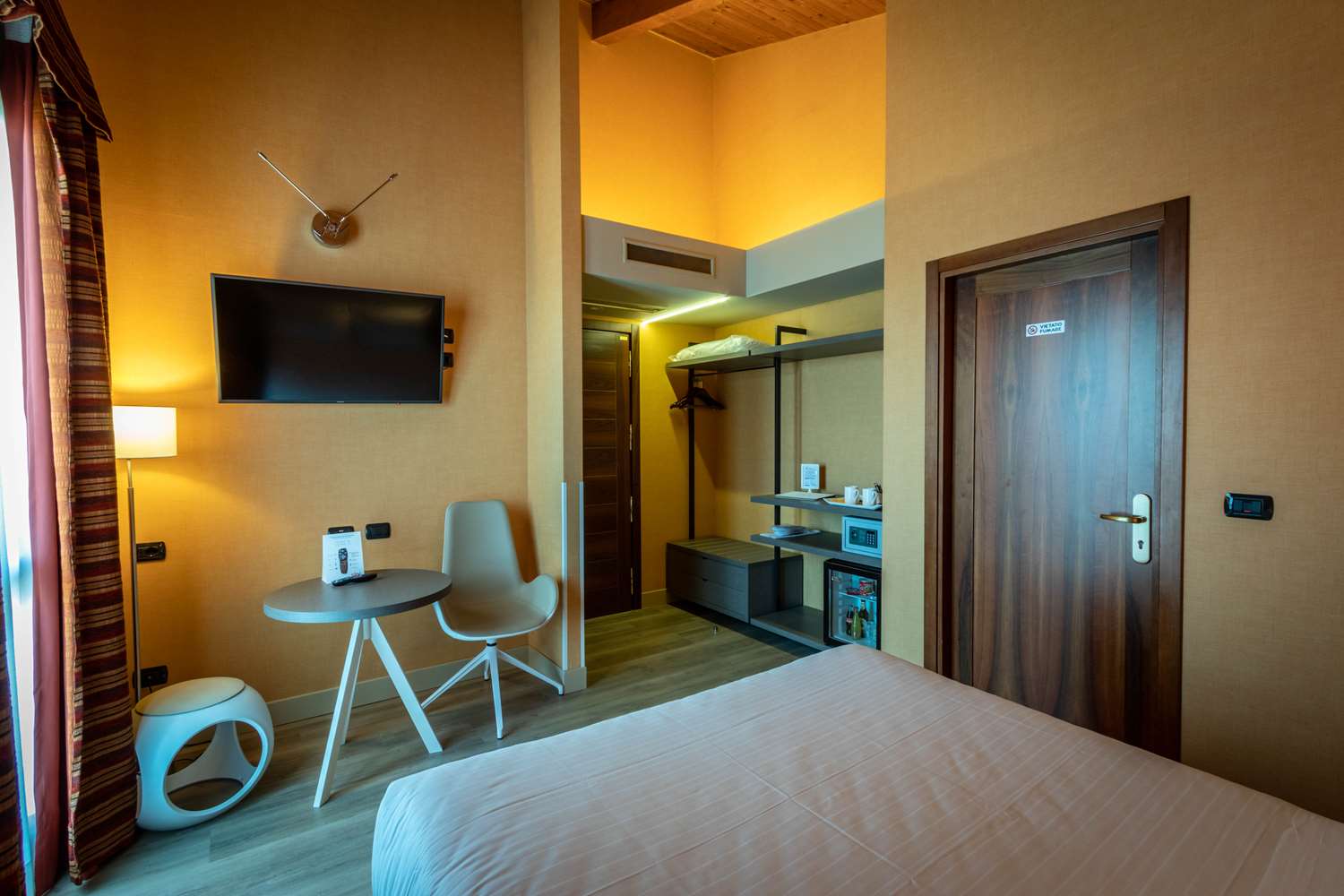 La Villa, Sure Hotel Collection by Best Western 18/76