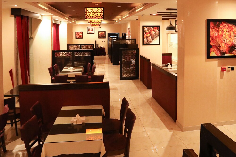 Remas Hotel Suites 9/33