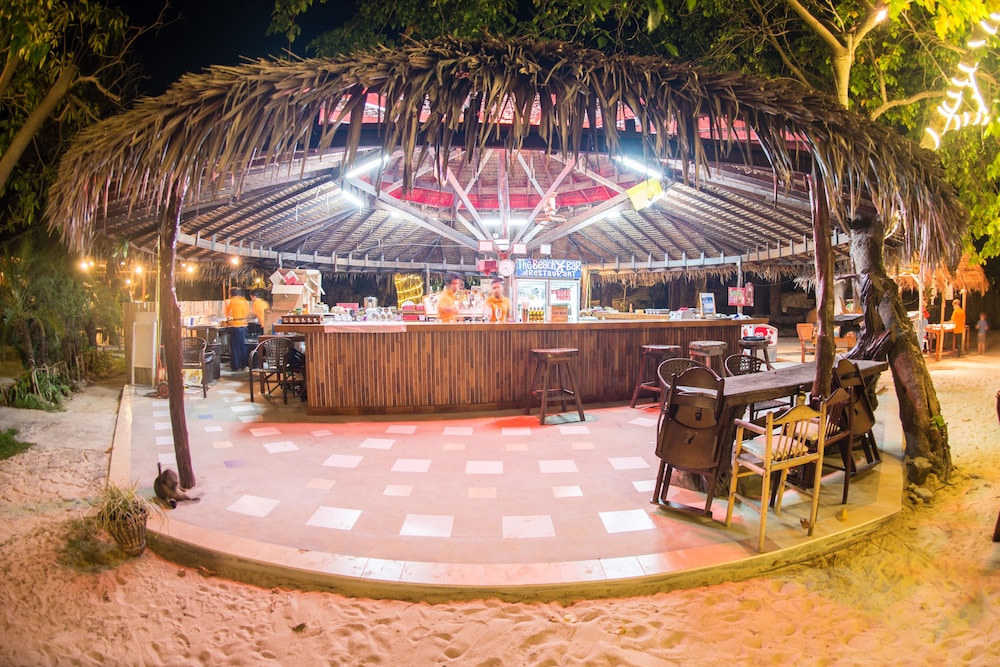 Phi Phi The Beach Resort 9/50
