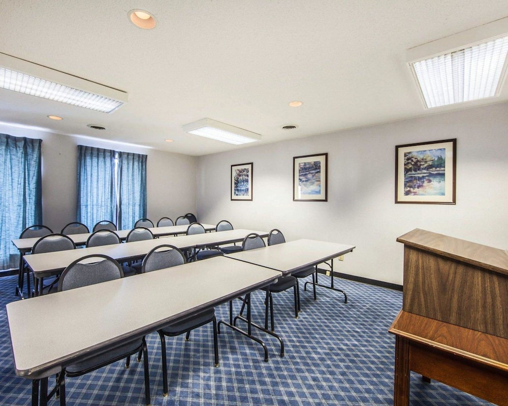 Quality Inn Ashland, KY 55/66