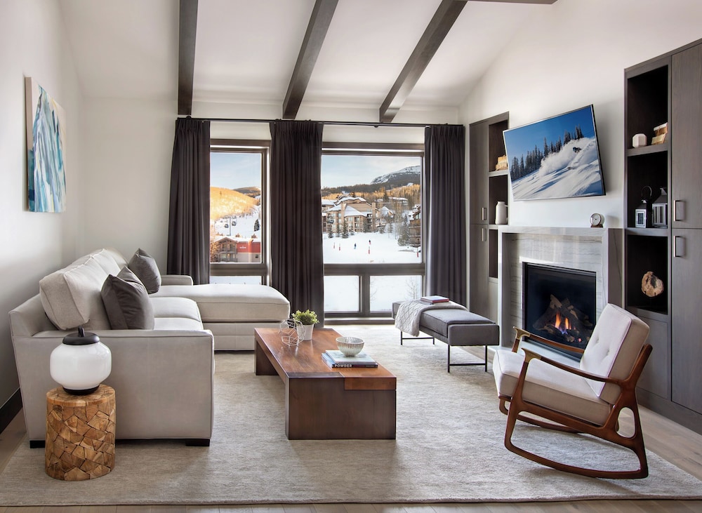 Limelight Hotel Snowmass 36/59