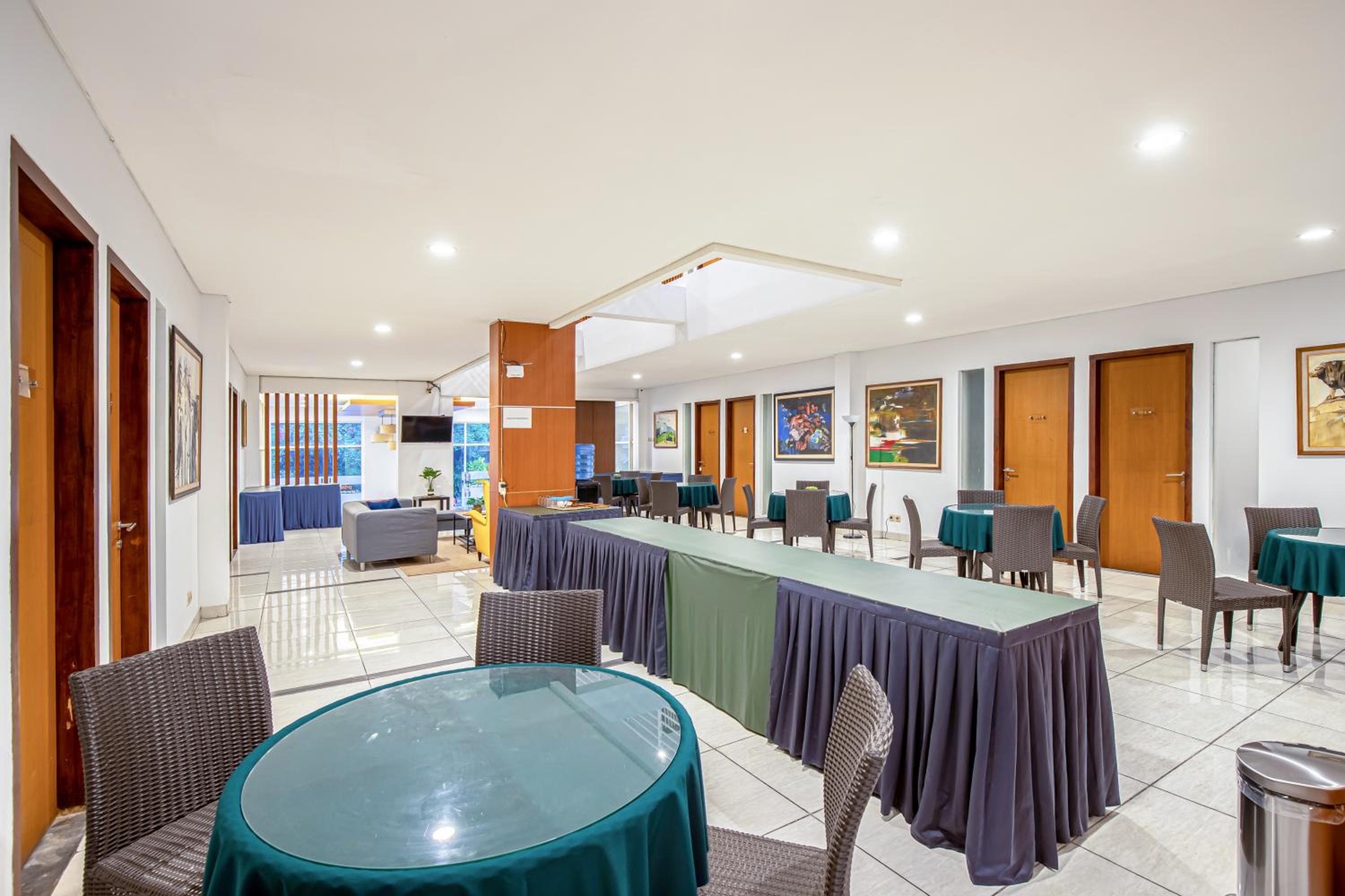 Prime Cailendra Hotel Tamansiswa Yogyakarta 45/50