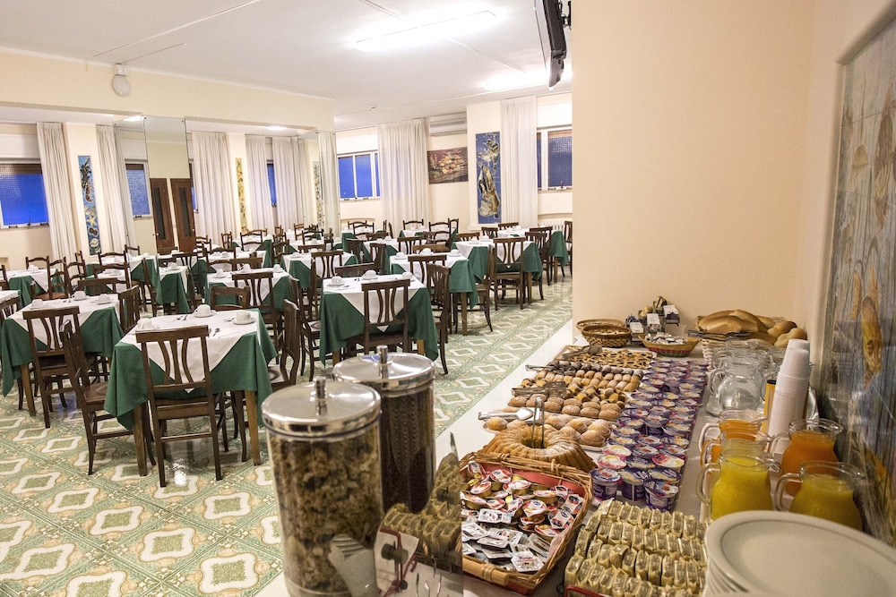 Istituto Piccole Ancelle Di Cristo Re 24/41
