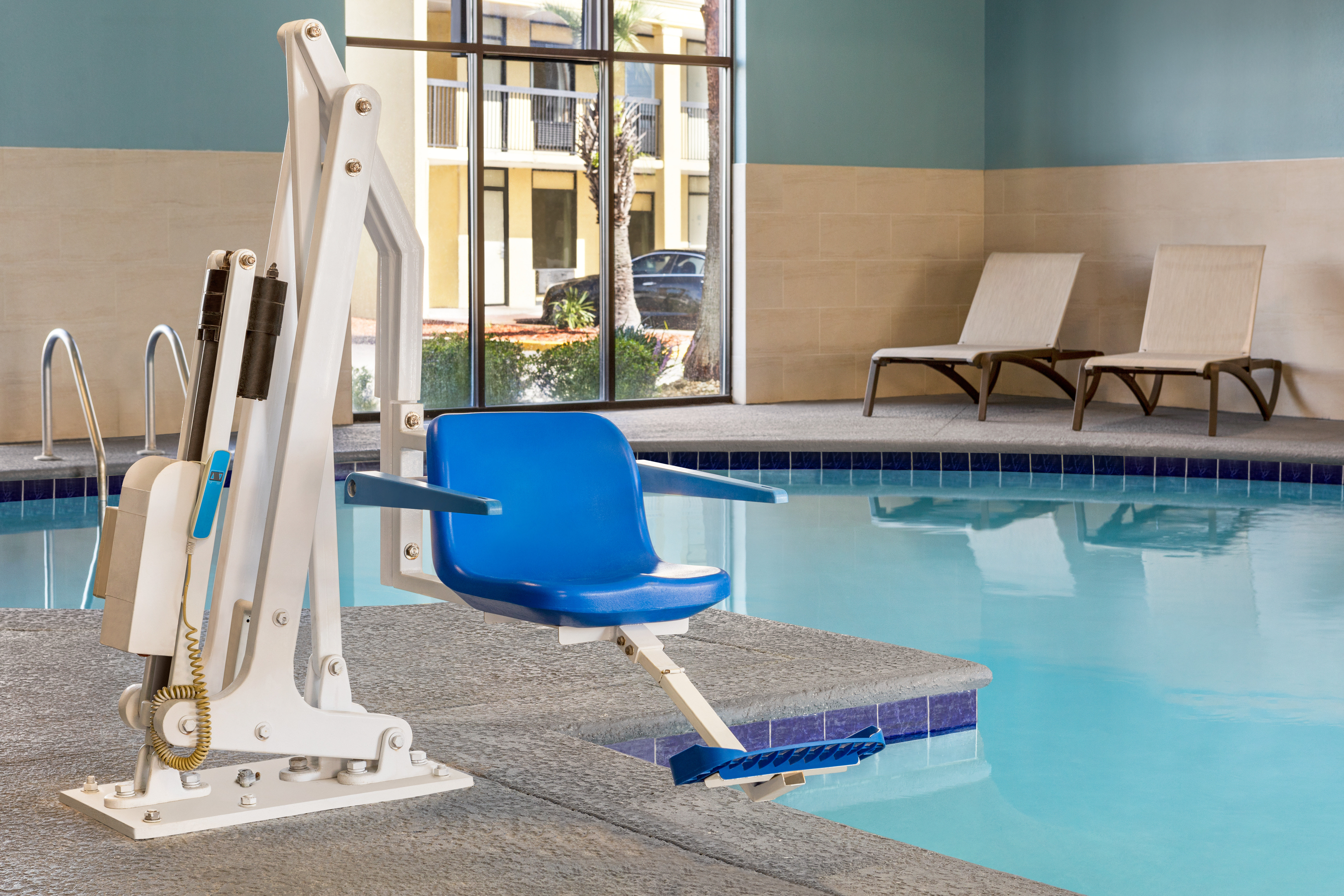 Holiday Inn Express Hotel Suites Waycross 37/56