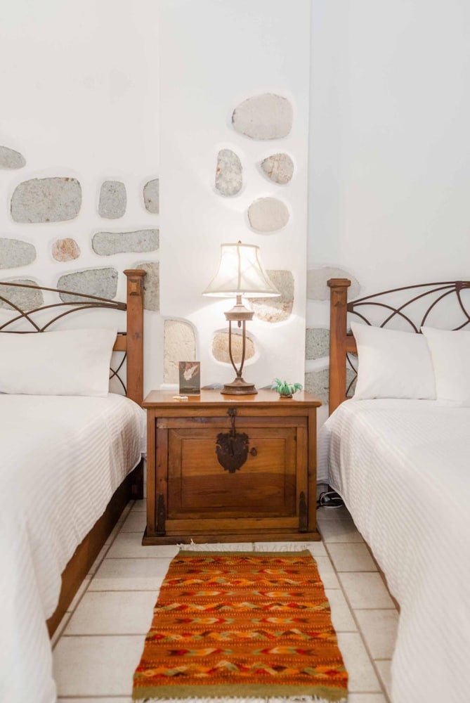 Hotel Boutique Casa los Cantaros 13/50