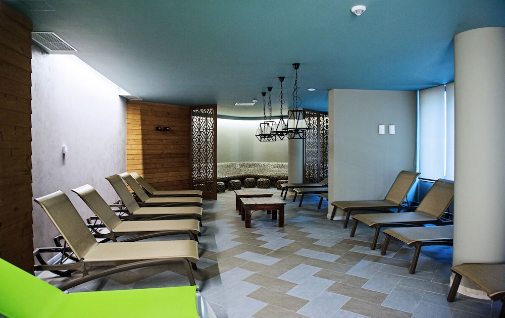 Hot Springs Medical & Spa Hotel 20/34