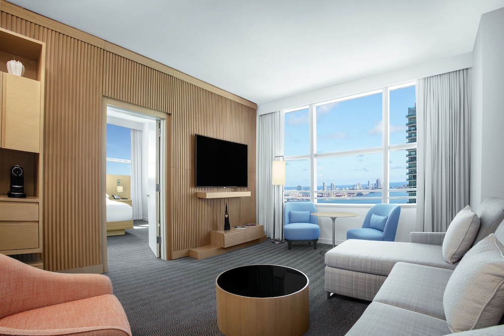 Hotel AKA Brickell 27/50