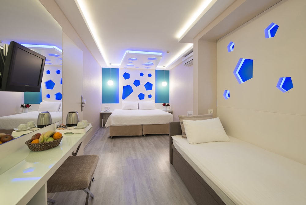 Evsen Hotel Adults Only 35/68