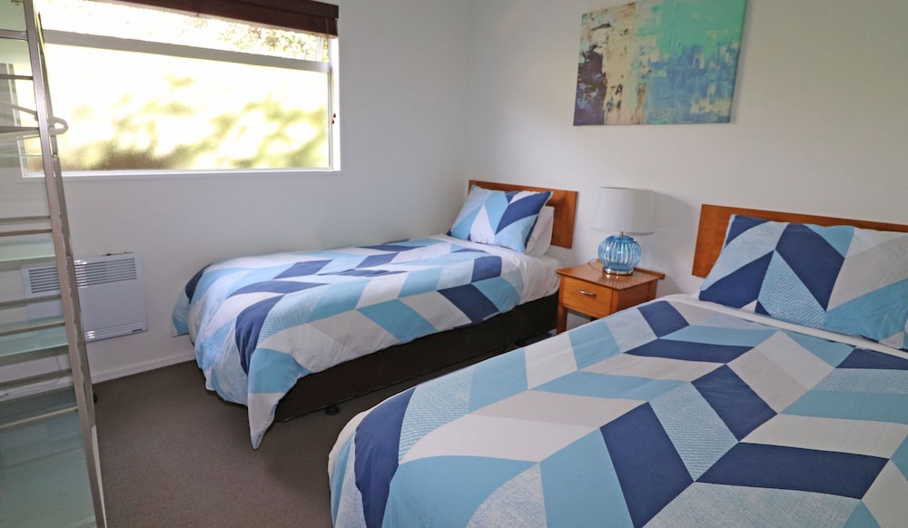 2 BEDROOMS, FAMILY, APARTMENT
