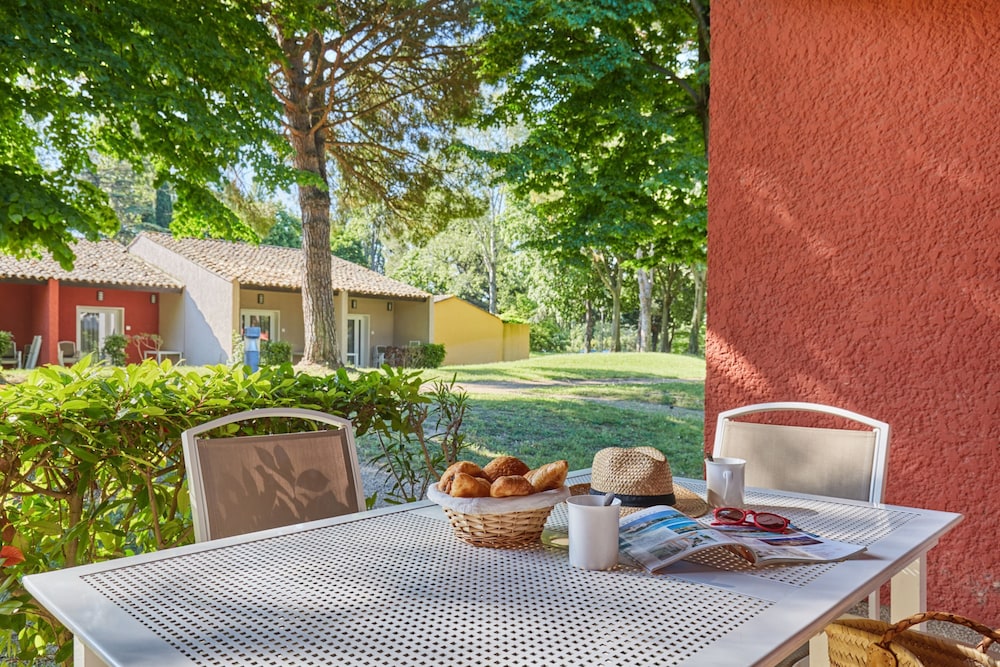 Odalys Village Camarguais Les Gardians 26/50